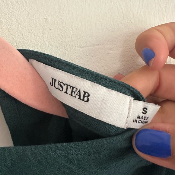 Justfab Choker Shift Dress, green long sleeve mini short dress - Picture 7 of 7